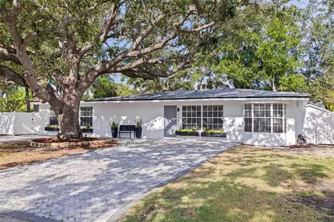 4609 S Shamrock Rd, Tampa, FL 33611