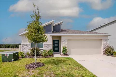 9795 Crescent Ray Dr, Wesley Chapel, FL 33545