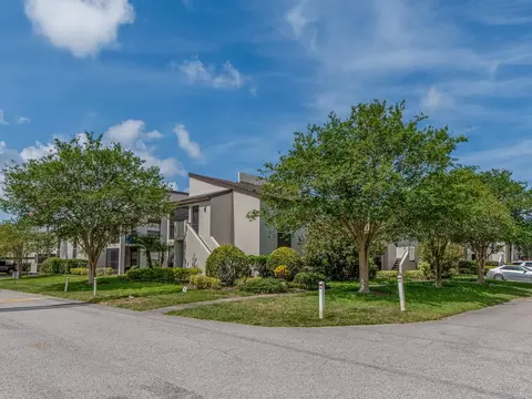 2597 Countryside Blvd #210, Clearwater, FL 33761