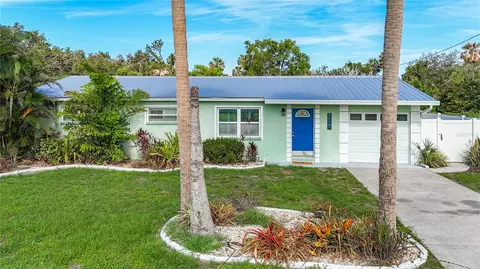 9929 Bay Dr, Gibsonton, FL 33534