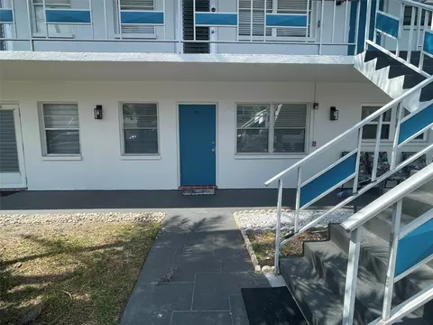 1921 58th Ave N #11, Saint Petersburg, FL 33714