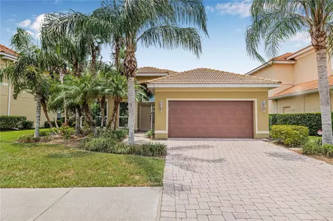 18036 Java Isle Dr, Tampa, FL 33647
