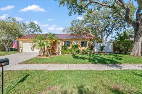 11125 117th St, Seminole, FL 33778