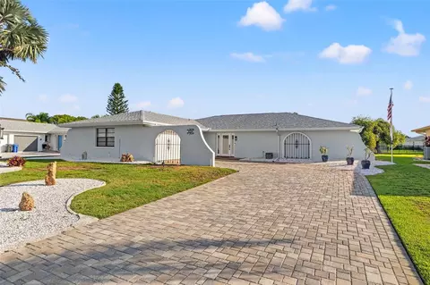 629 Fort Duquesna Dr, Sun City Center, FL 33573