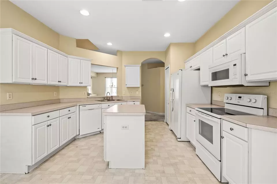 Kitchen - 27353 Edenfield Dr, Wesley Chapel, FL 33544 photo 1 of 2