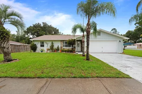 39243 6th Ave, Zephyrhills, FL 33542