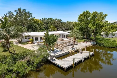 12 Bayou Ln, Palm Harbor, FL 34683
