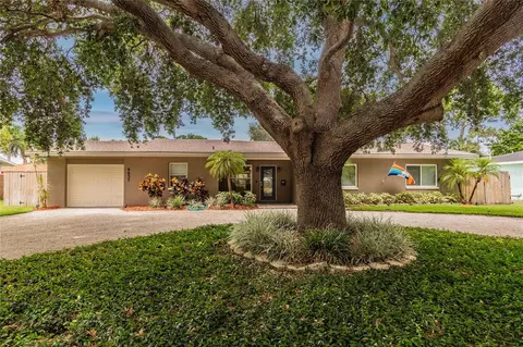 6635 9th Ave N, Saint Petersburg, FL 33710