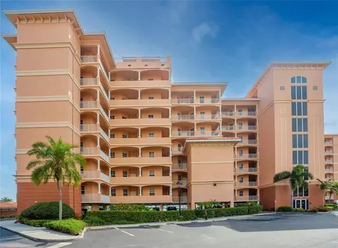 530 S Gulfview Blvd #203, Clearwater Beach, FL 33767