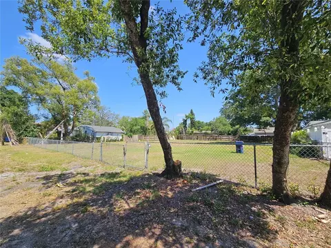 2110 E Poinsettia Ave, Tampa, FL 33612