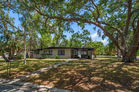 1501 Howard Pl, Largo, FL 33770