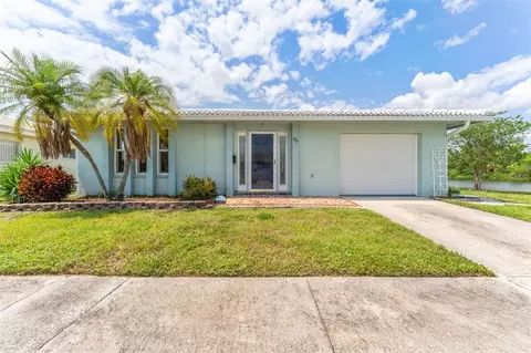 5377 Springwood Blvd, Pinellas Park, FL 33782