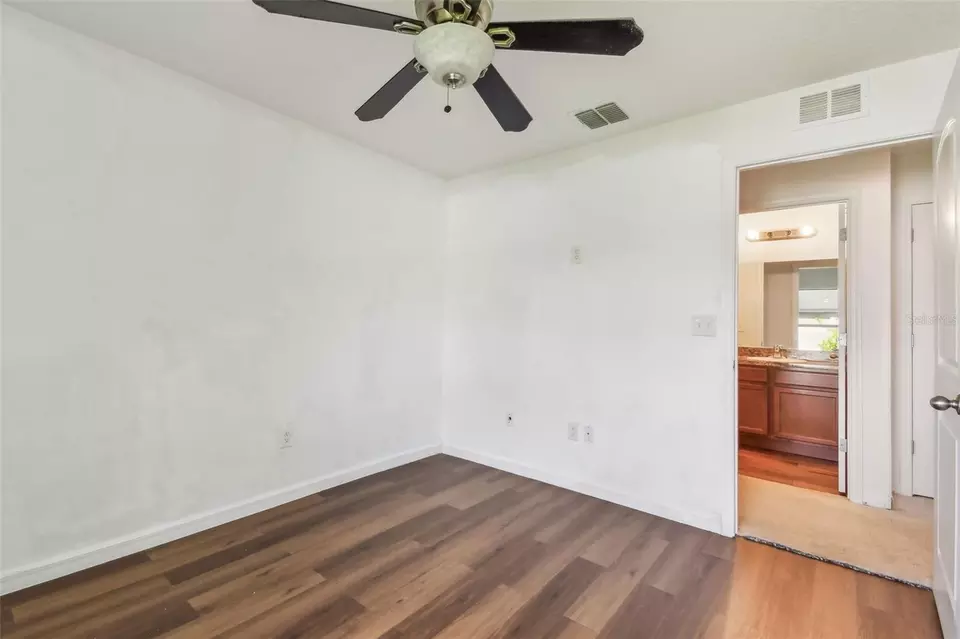 Bedroom - 11837 Thicket Wood Dr, Riverview, FL 33579 photo 9 of 17