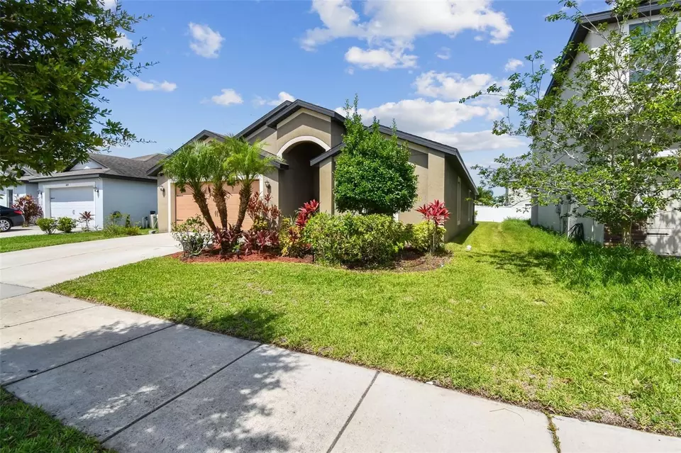 Exterior - 11837 Thicket Wood Dr, Riverview, FL 33579 photo 20 of 24