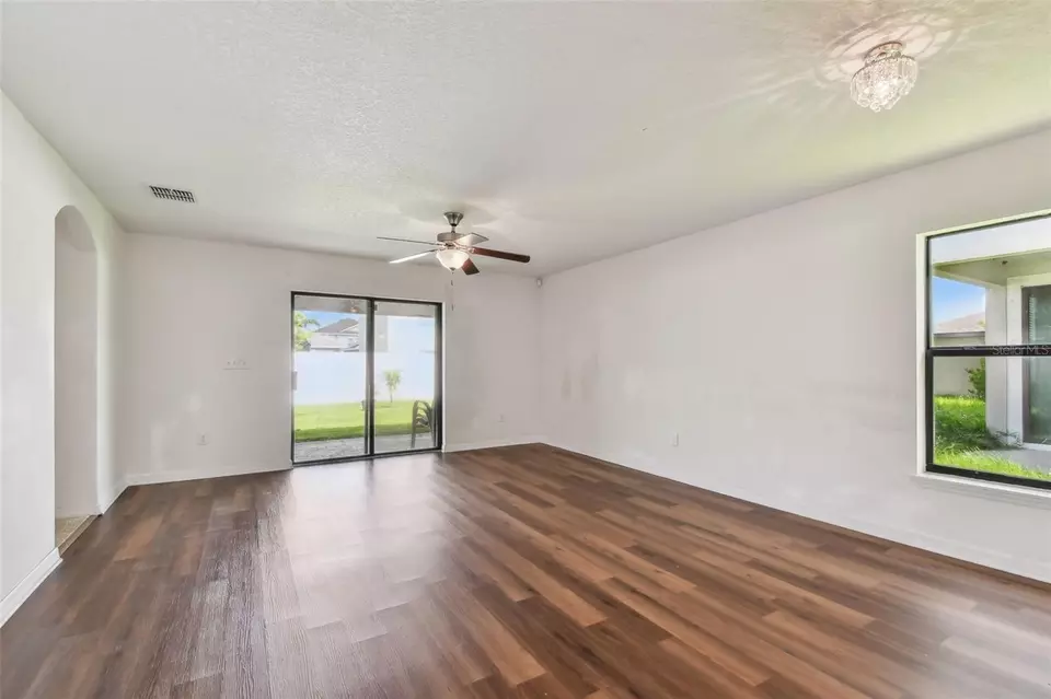 Living - 11837 Thicket Wood Dr, Riverview, FL 33579 photo 2 of 7