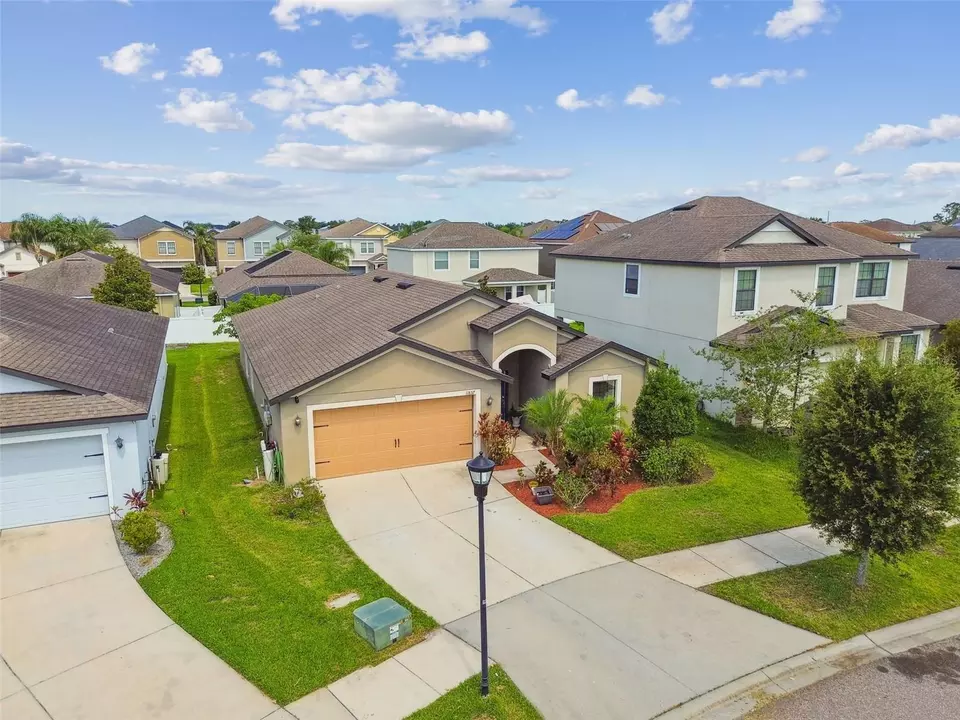 View/Area - 11837 Thicket Wood Dr, Riverview, FL 33579 photo 10 of 31