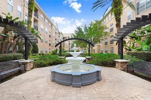 4221 W Spruce St #1429, Tampa, FL 33607