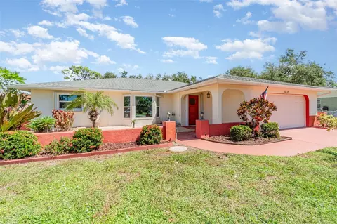 1839 Neptune Dr, Englewood, FL 34223