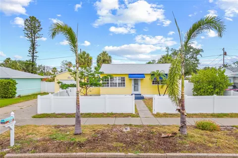 260 42nd Ave, Saint Pete Beach, FL 33706