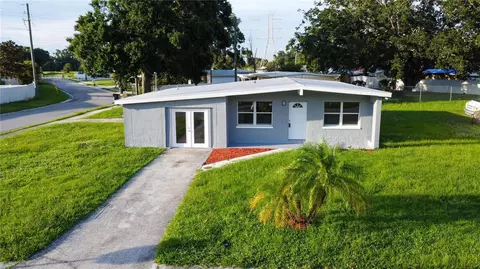 8502 Grapefruit Ave, Tampa, FL 33619