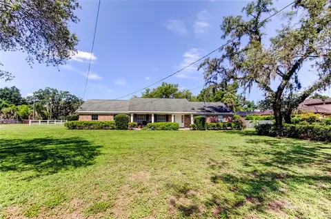 9918 Davis Rd, Tampa, FL 33637