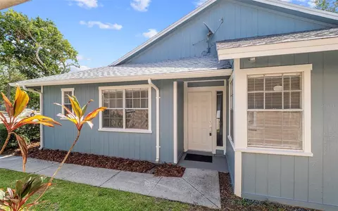 4418 Pine Meadow Ct, Tampa, FL 33624