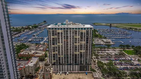 1 Beach Dr SE #2011, Saint Petersburg, FL 33701