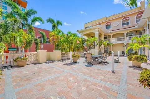 340 1st St N #I, Saint Petersburg, FL 33701