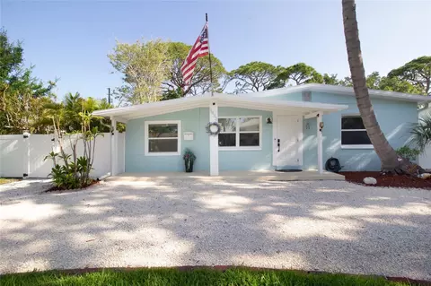 1835 Michigan Ave NE, Saint Petersburg, FL 33703