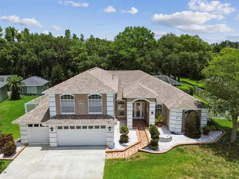 1460 Kensington Woods Dr, Lutz, FL 33549
