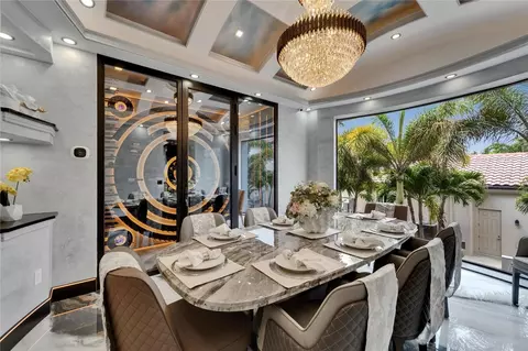 Dining - 6526 Surfside Blvd, Apollo Beach, FL 33572 photo 3 of 5