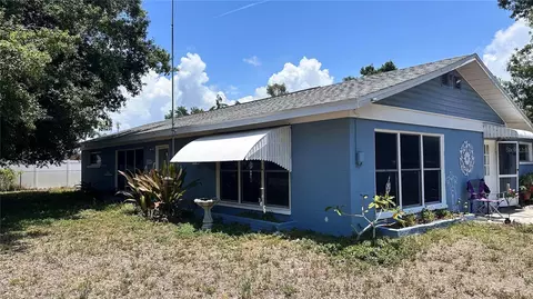 5719 13th St E, Bradenton, FL 34203
