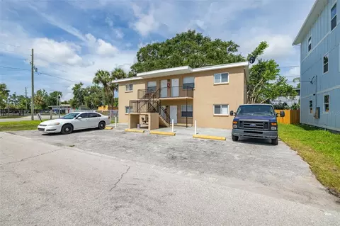 1799 Russell St S, Saint Petersburg, FL 33712