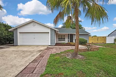 1717 Osprey Ln, Lutz, FL 33549
