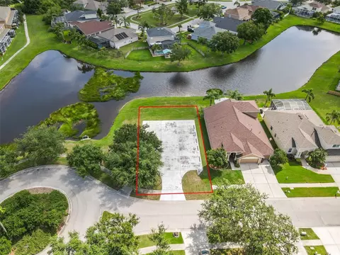10704 Banfield Dr, Riverview, FL 33579