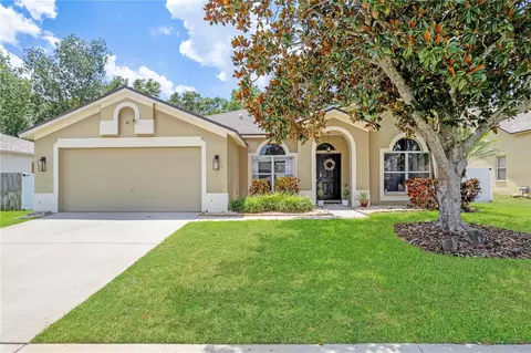 4531 River Overlook Dr, Valrico, FL 33596