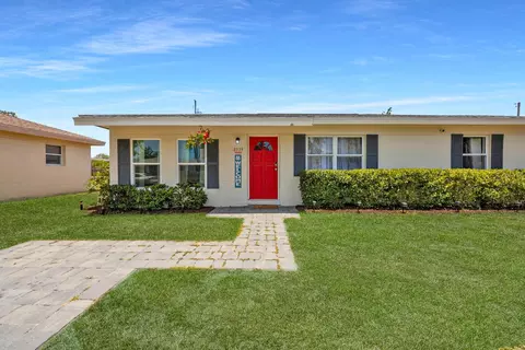 8339 75th Ave, Seminole, FL 33777