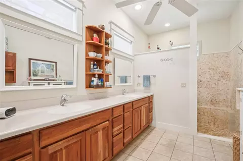 Bath - 1803 143rd Ct E, Bradenton, FL 34212 photo 3 of 5