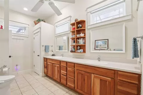 Bath - 1803 143rd Ct E, Bradenton, FL 34212 photo 4 of 5