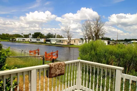 5626 Congress St, New Port Richey, FL 34653
