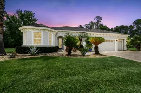 32015 Summerglade Dr, Wesley Chapel, FL 33545