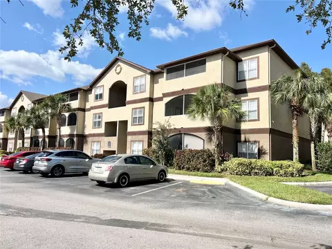 16511 Enclave Village Dr #107, Tampa, FL 33647
