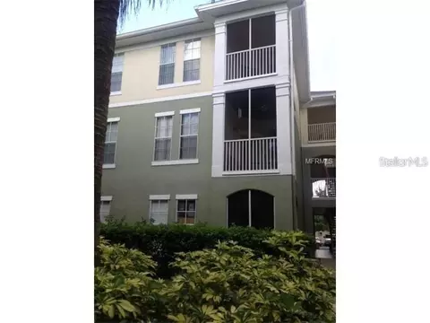 9320 Crescent Loop Cir #304, Tampa, FL 33619