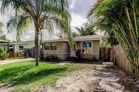 4479 Newark St N, Saint Petersburg, FL 33714