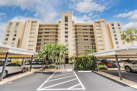 2621 Cove Cay Dr #302, Clearwater, FL 33760