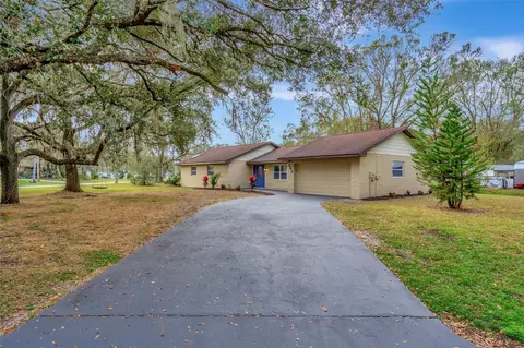 5749 Southernview Dr, Zephyrhills, FL 33541