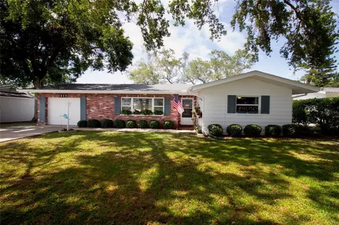 2010 6th Ave SW, Largo, FL 33770