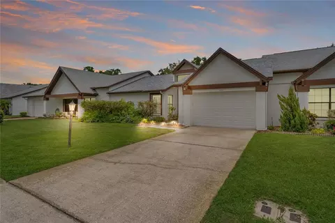 1401 Camelot Ct, Palm Harbor, FL 34684