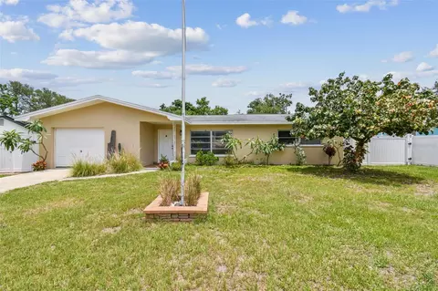 1707 Cardinal Dr, Clearwater, FL 33759