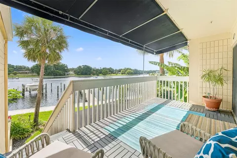 2424 W Tampa Bay Blvd #G204, Tampa, FL 33607